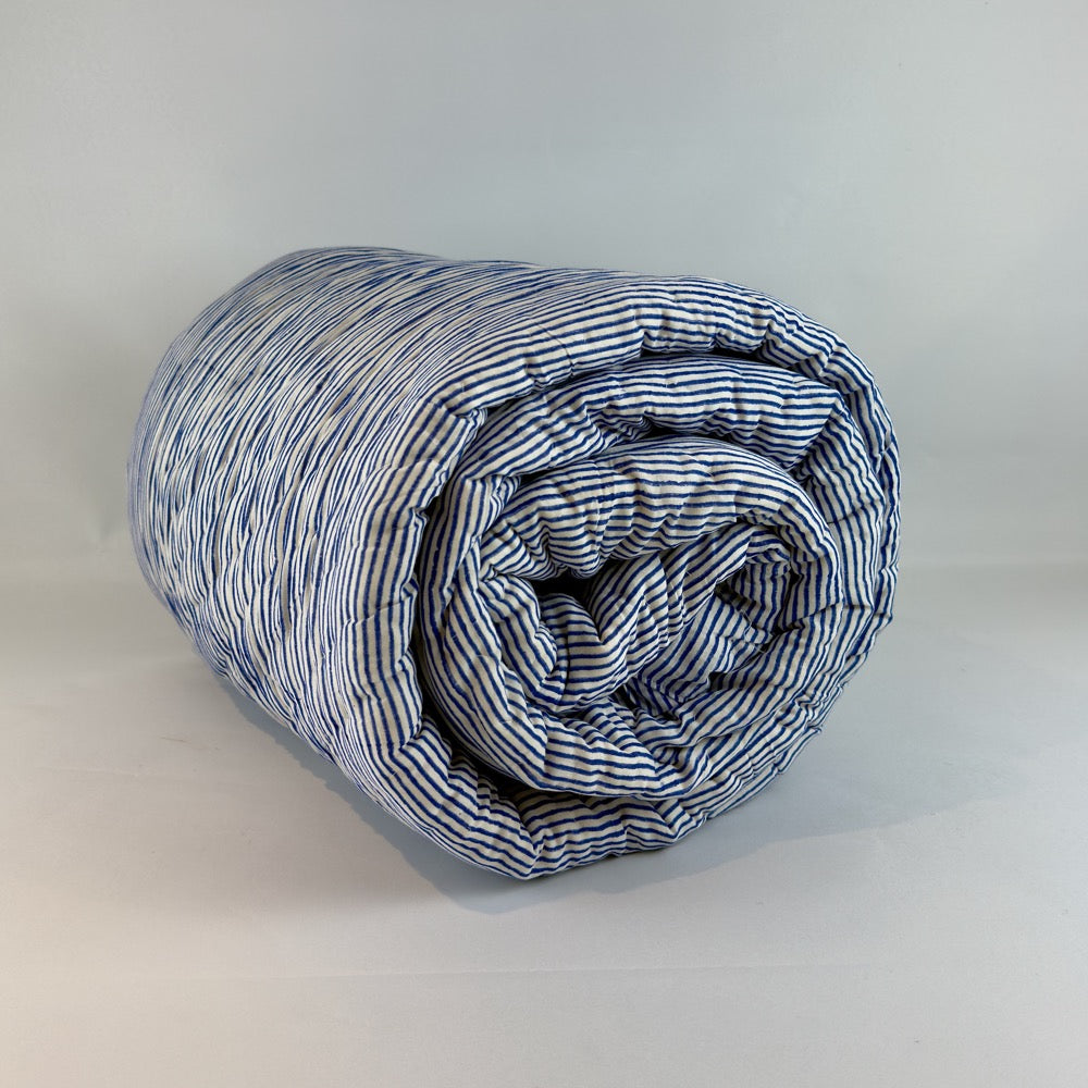 Floral and stripe double quilt - Blue image 3
