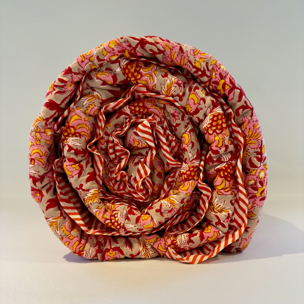 Floral and stripe double quilt - Red image 6