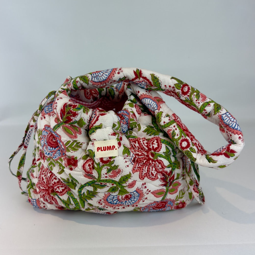 Quilted Plump wash bag - Red &amp;amp; pink image 1