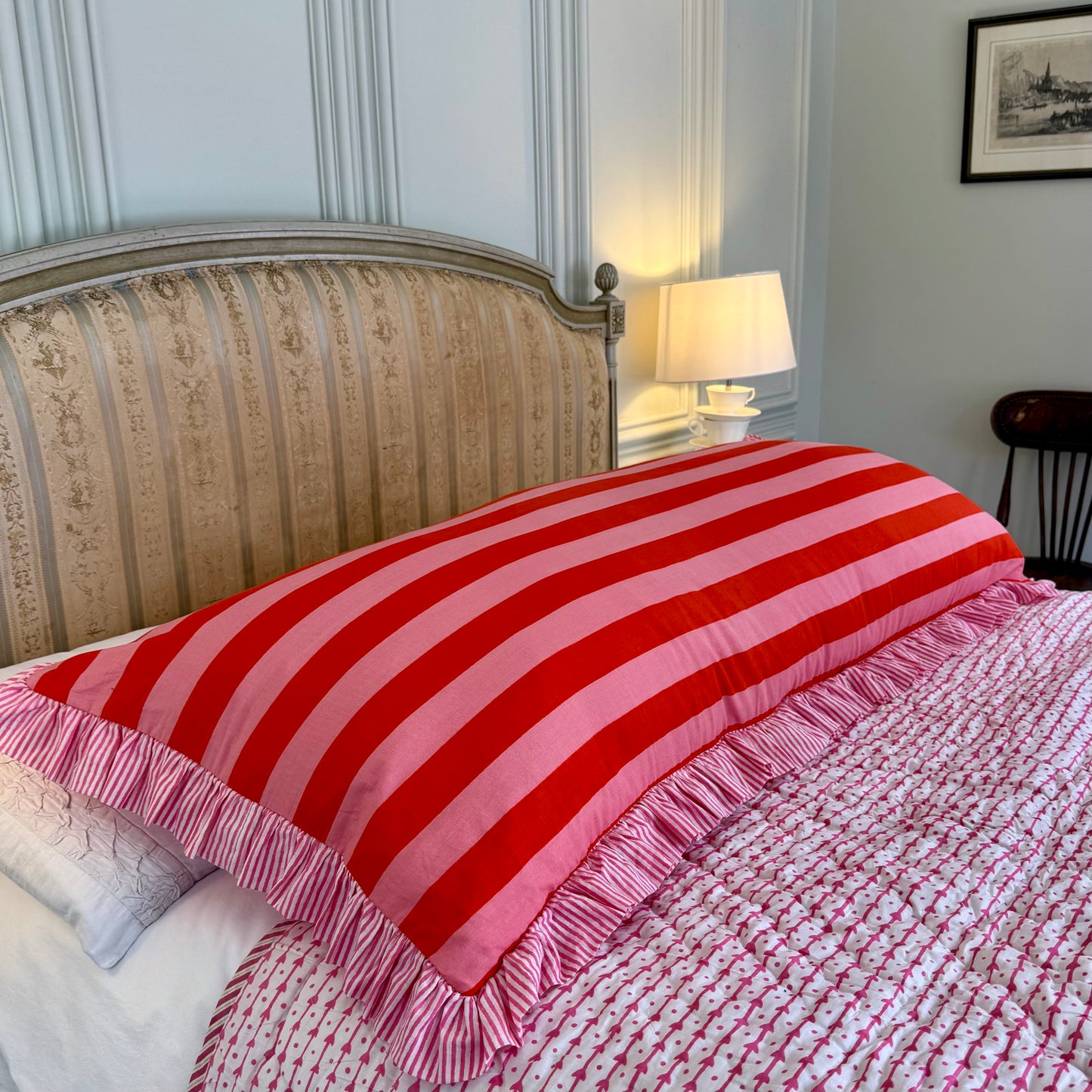 Cotton cushion striped with frill