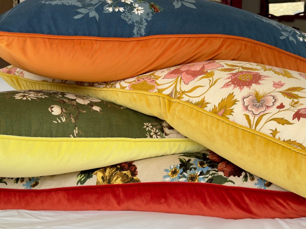 Partridges and plant print  with a deep pink velvet back image 4